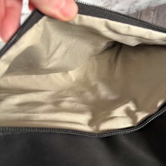 Travelon Crossbody Shoulder Purse Black Nylon Turnlock Hiking Travel Bag - Picture 12 of 13